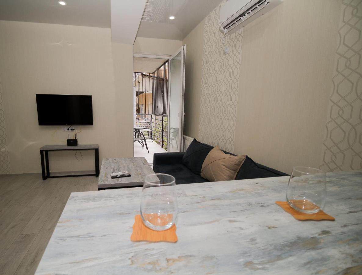 Apartamento Host Net Atskuri Tiflis Exterior foto